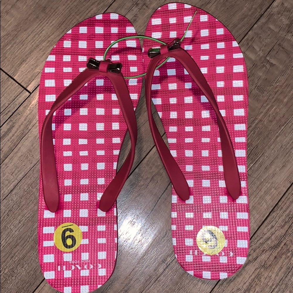Coach hot pink flip flops sandals shoes size 9